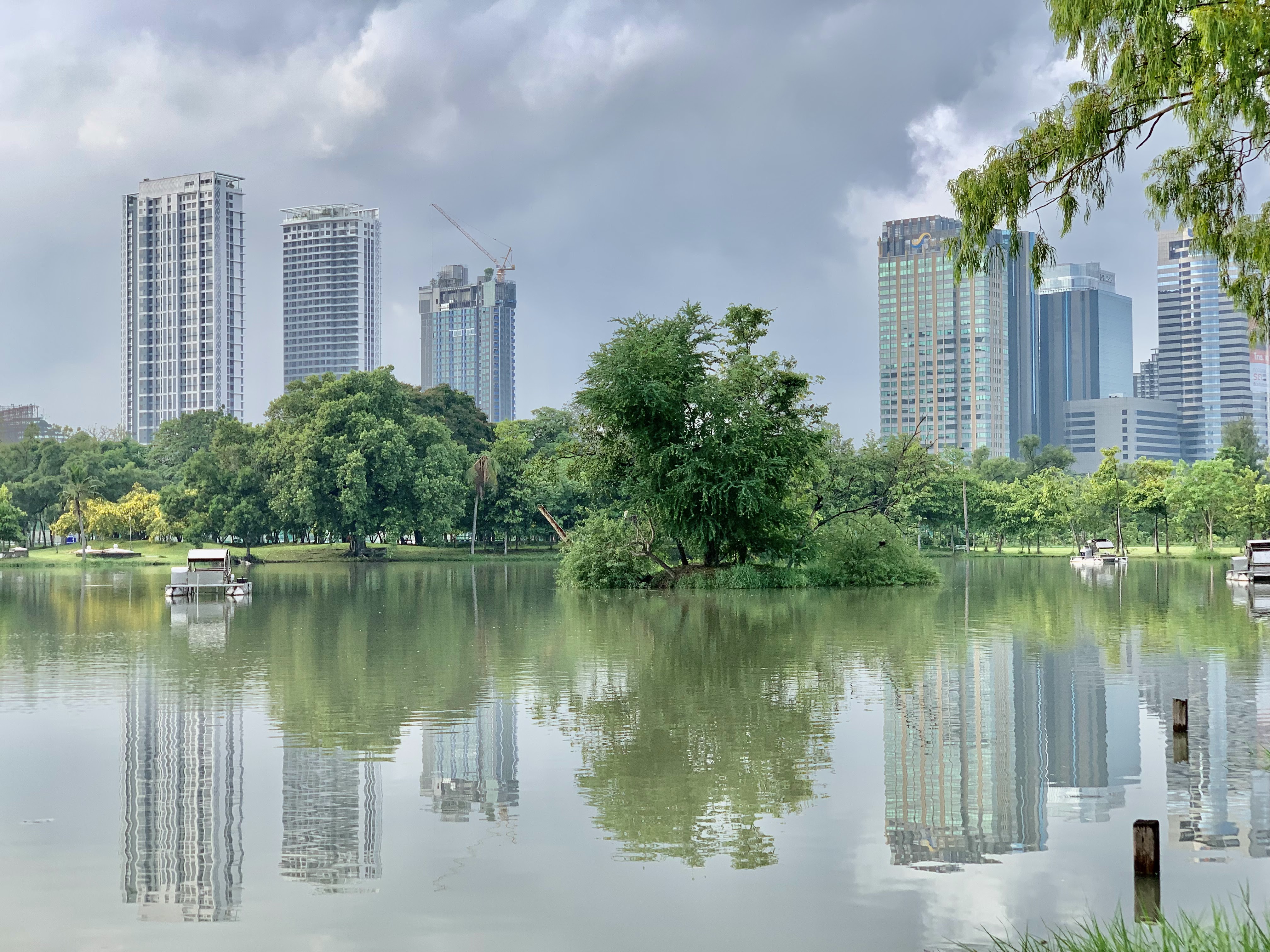 Wachirabenchathat Park (State Railway Park)