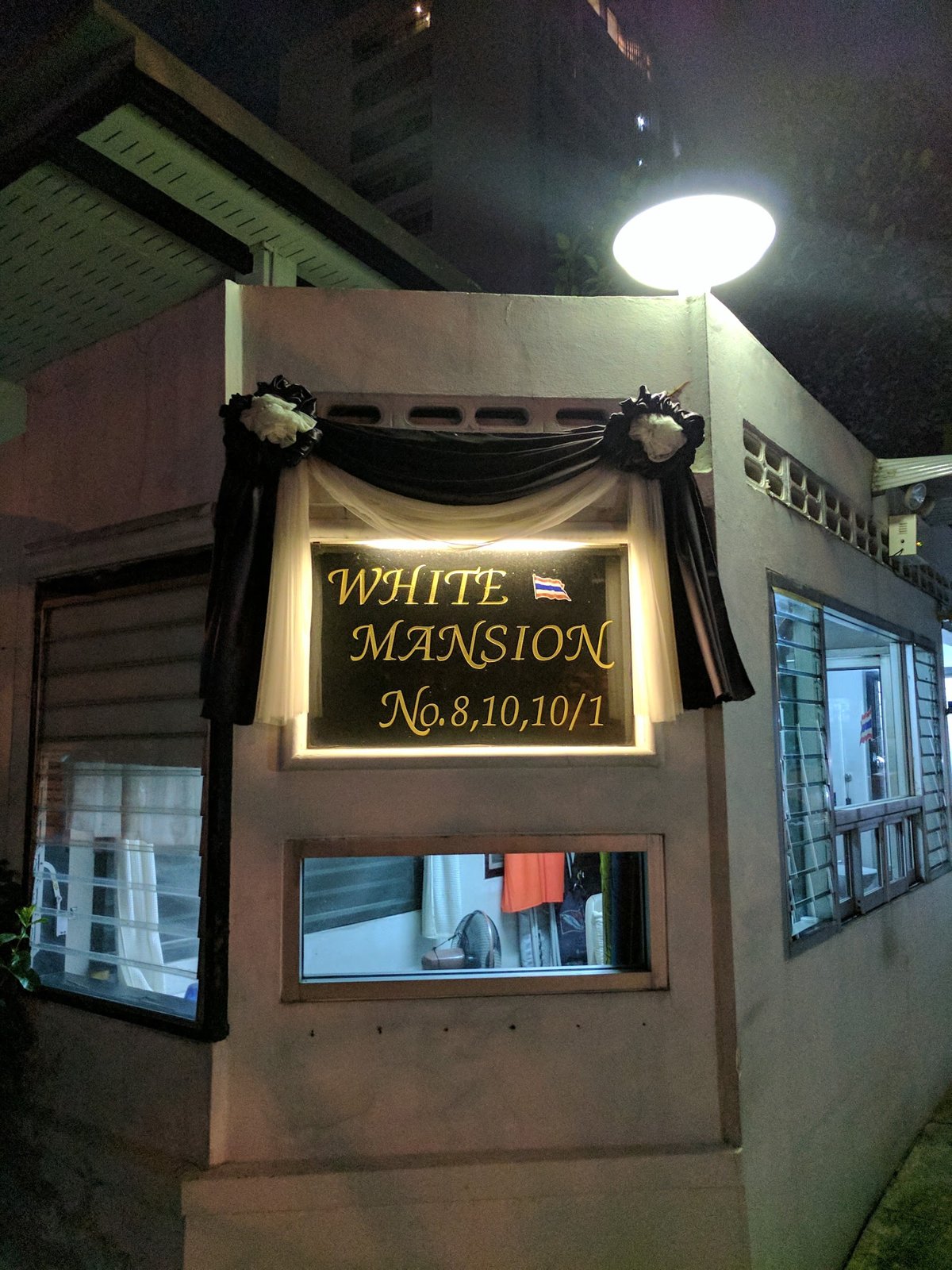 White Mansion
