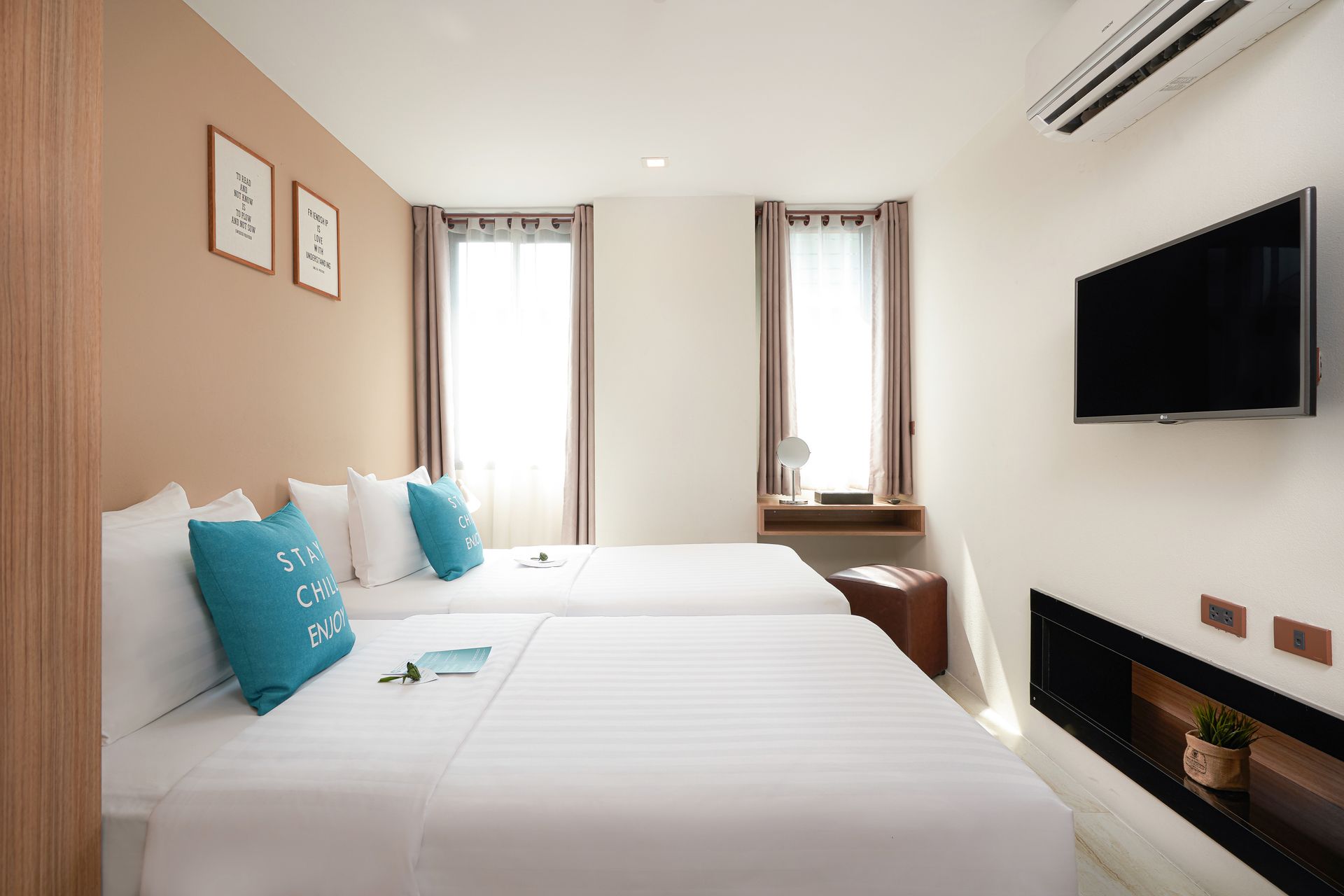 Cross Vibe Chiang Mai Decem Hotel
