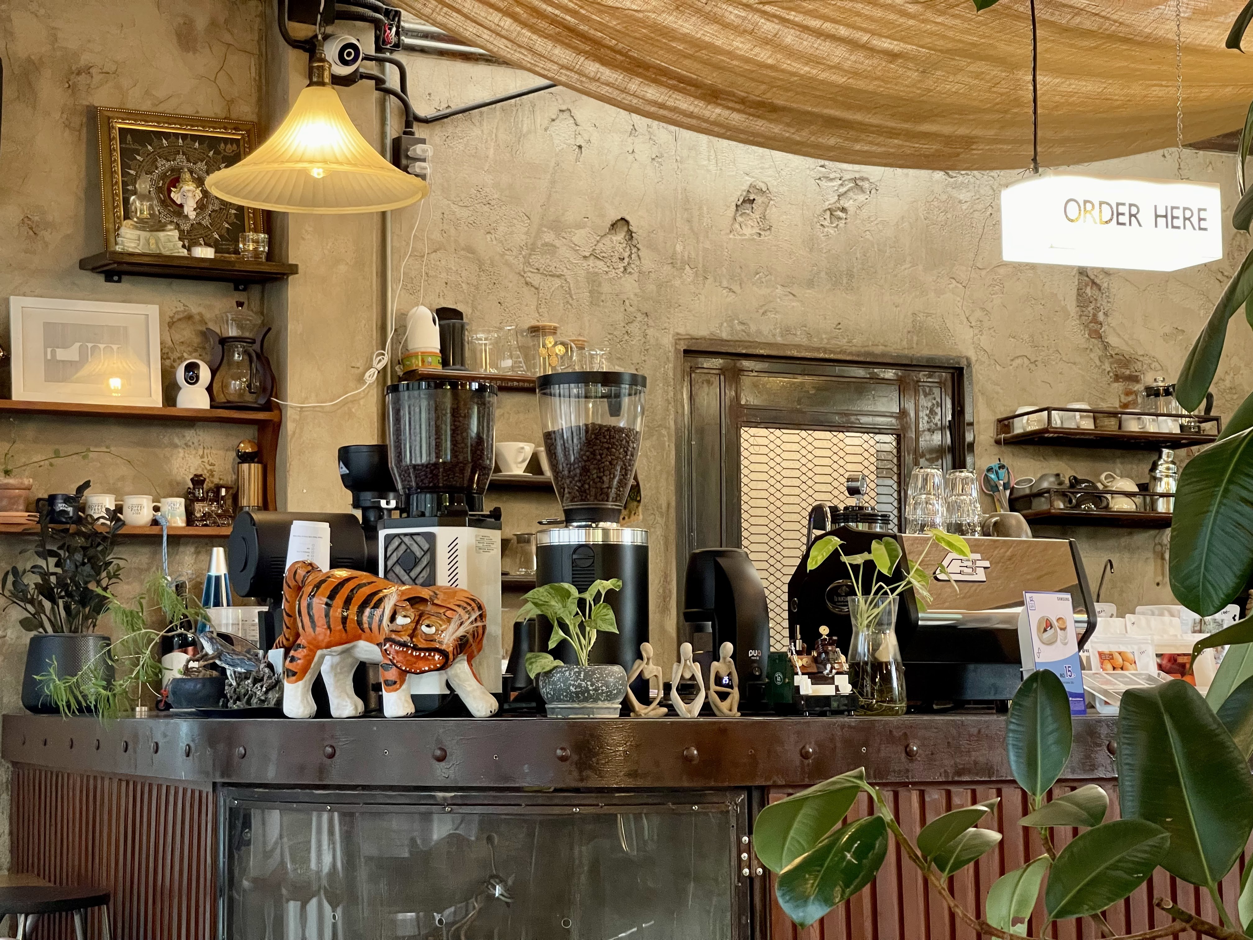 VANVELA cafe & space