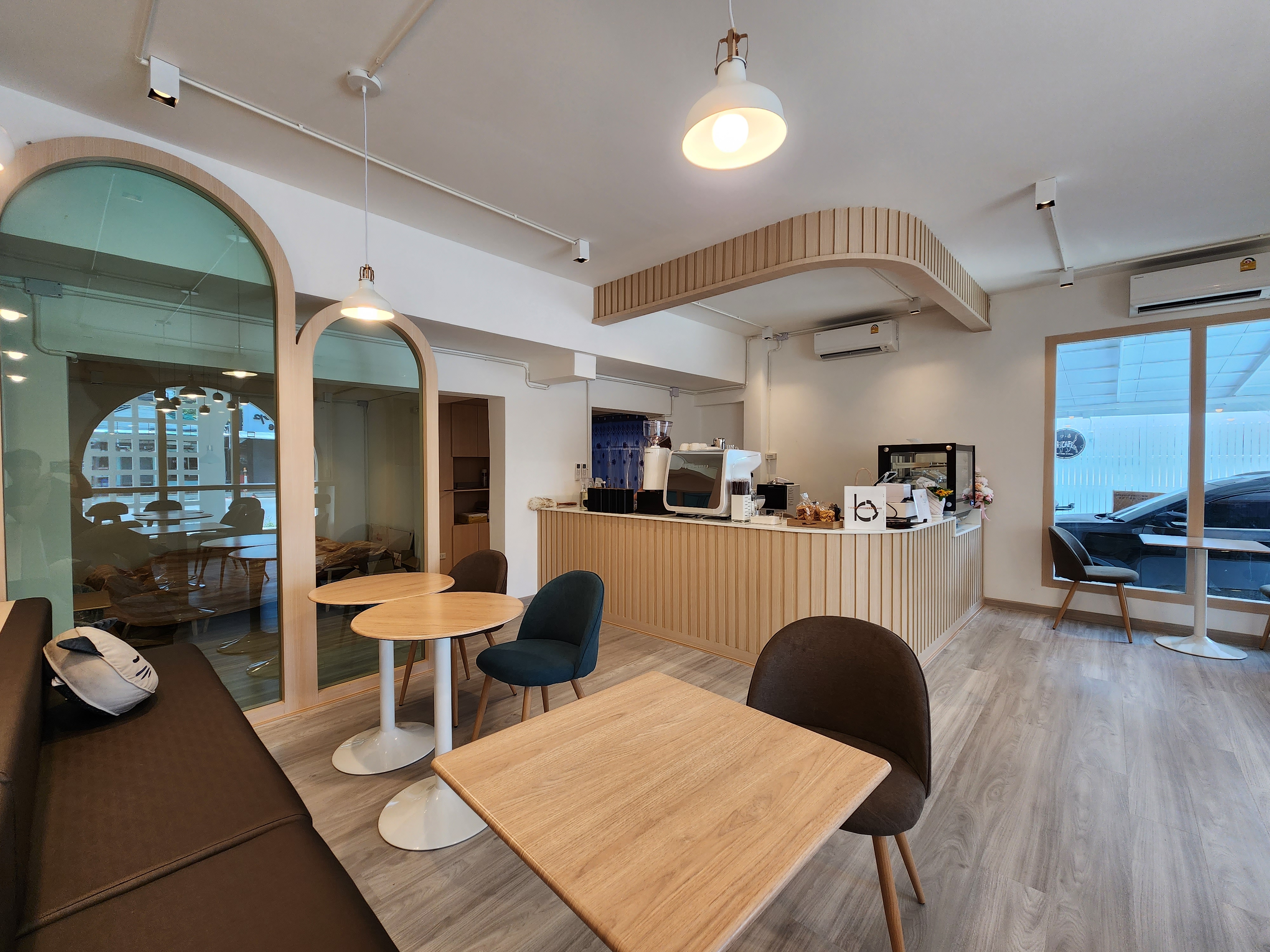Vet Cafe and Clinic