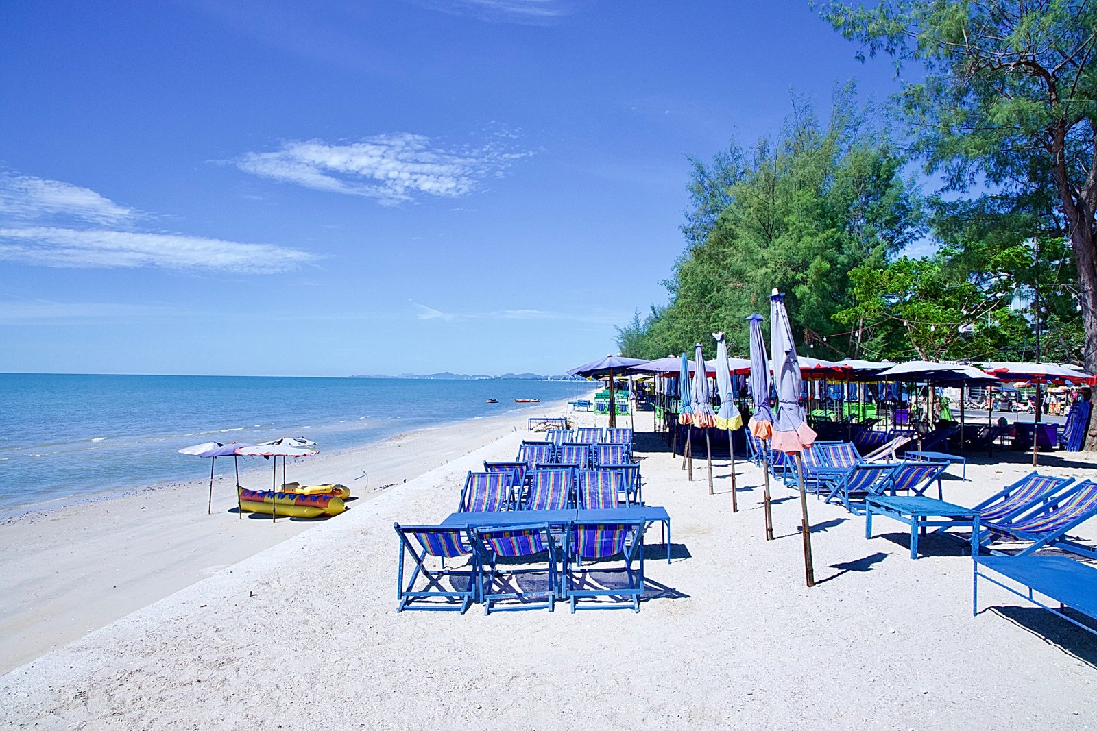 The BEACH CHA AM Guesthouse & Residence