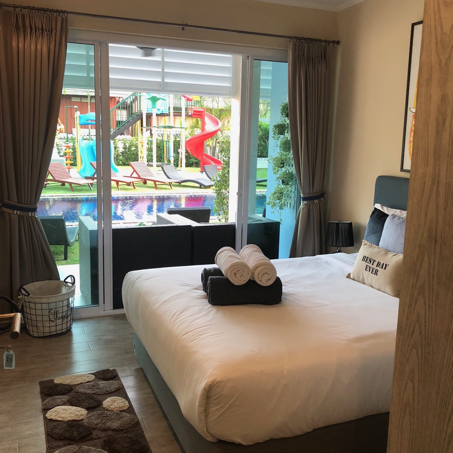 Surf & Sand Resort