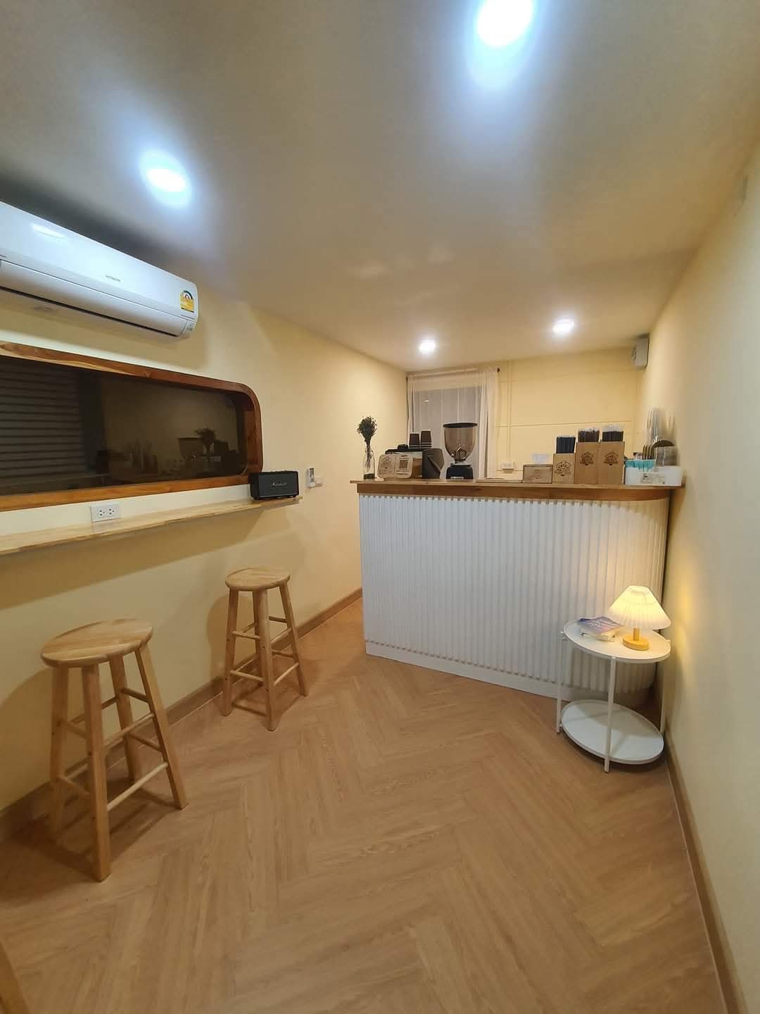 Three Dogs Cafe