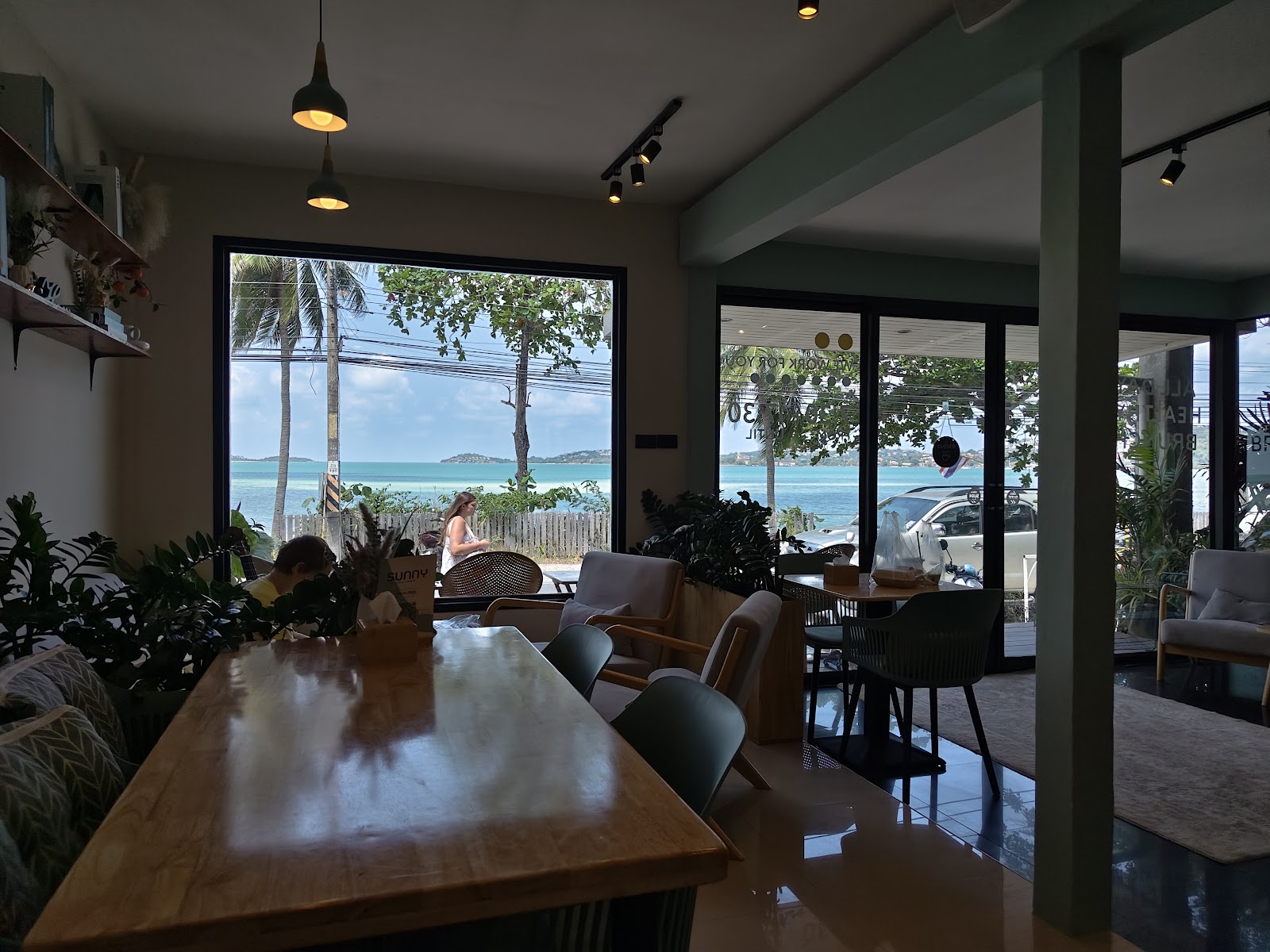 SUNNY cafe viewpoint