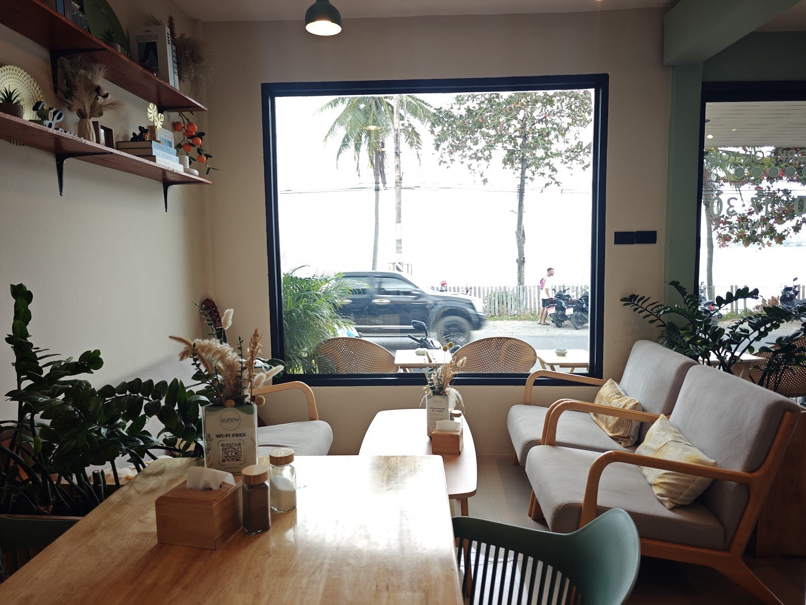 SUNNY cafe viewpoint