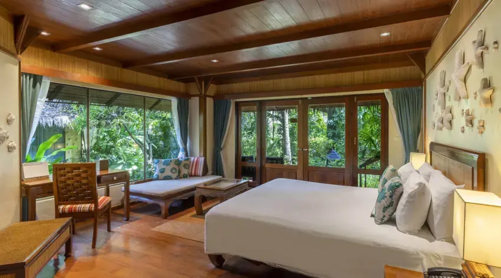 Centara Koh Chang Tropicana Resort