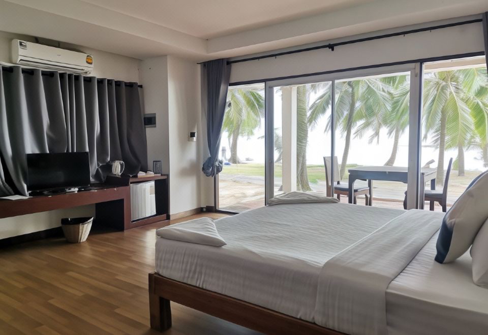 Siam Beach Resort